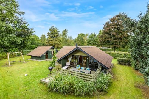 Stay in nature by the lake, Legoland, Unique nature cabin