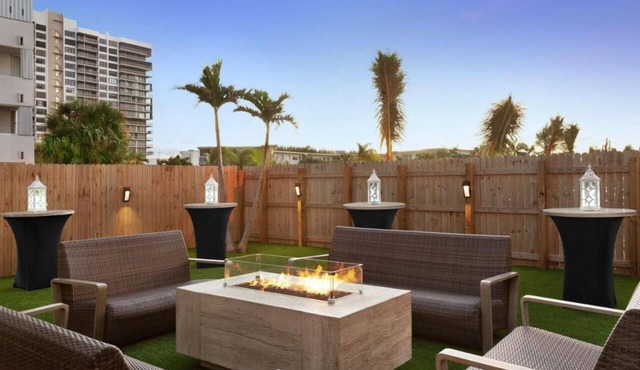 Stay in Oceanview 2 Queen Beds w/Balcony