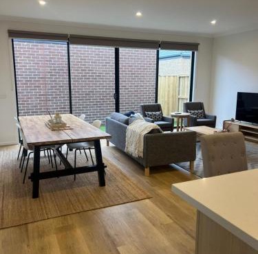 Stay in Rockbank, West Melbourne