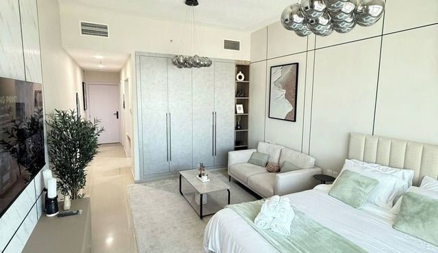 Stay in style Cozy atmosphere and city views at JLT