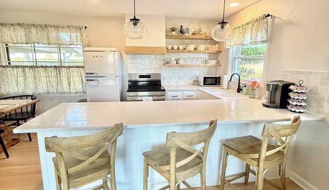 Stay in the Heart of Amish Country – 3-Bedroom House-The Cottage on Cherry Hill