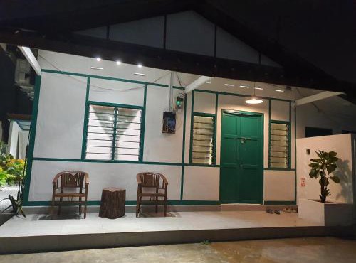 Stay Meow Meow Mount Erskine Near Gurney Plaza, Adventist