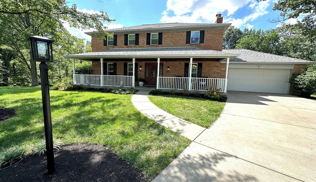 "Stay 'n Play" in Mason - Game Room/4 Season Room/Wooded Private yard/Firepit