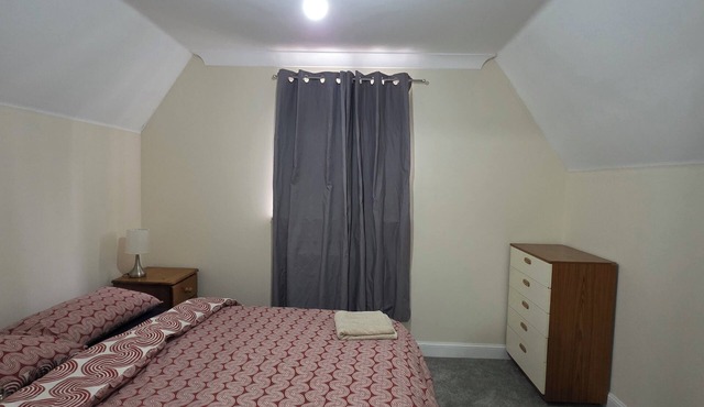 Stay Near Colchester twn centre4