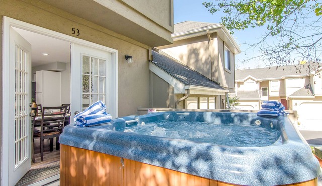Stay Next to Big Cottonwood! Hot Tub * Kids Toys * Foosball * Park