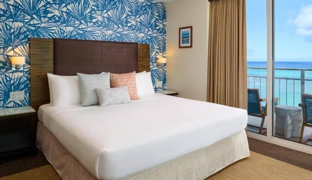 Stay on the Beach | Direct Ocean Access | Walk to Local Favorites