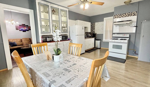 Stay On The Edge: Canada Border + Downtown Buffalo