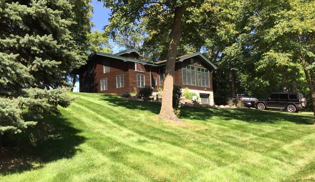 Stay On The Point! Water In Front And Back! Two Docks, Kayaks, Paddle Boards!
