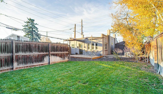 Stay & Play in South Denver! 7 Mi to LoDo