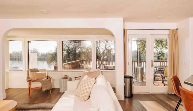 Stay right on the water with this 2 bedroom 1.5 bath charming stay!