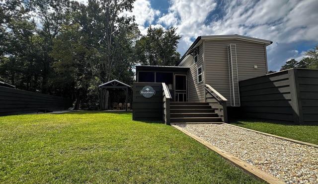 Stay Small at Lake Waccamaw