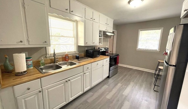 Stay @ The Springhill- Remodeled - 15 Minutes to DT