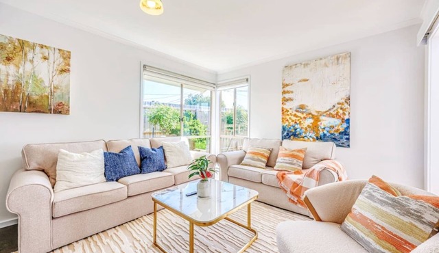 StayAU 5BR Family-Friendly Home Geelong Deakin Uni