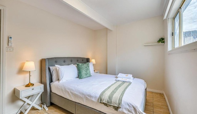 StayAU Cozy 1BR Living Space Near Chadstone