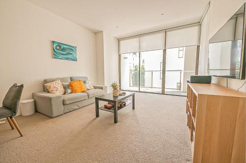 StayAU Entire Space 10-min drive to CBD Dryer