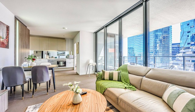 StayAU Leisure 2BR Modern CBD Apt