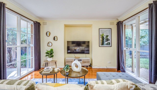 StayAU Newly Family Comfort Vibrant WIFI 5BRM Glen