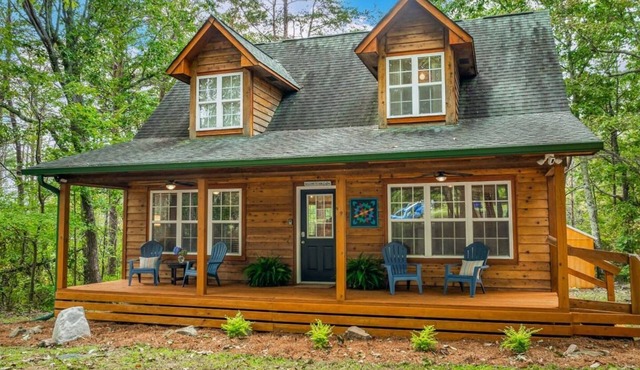 `Stayawhile` Cabin | Private, Hot Tub, Game Room