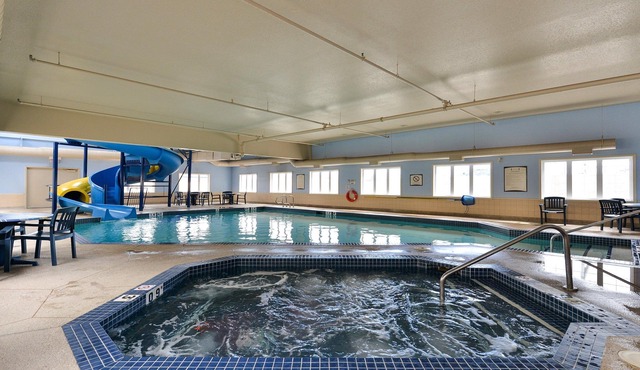 Staybridge Suites Calgary Airport by IHG