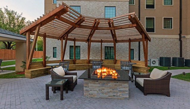 Staybridge Suites IAH Airport East by IHG