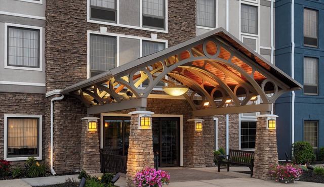 Staybridge Suites Indianapolis-Airport by IHG