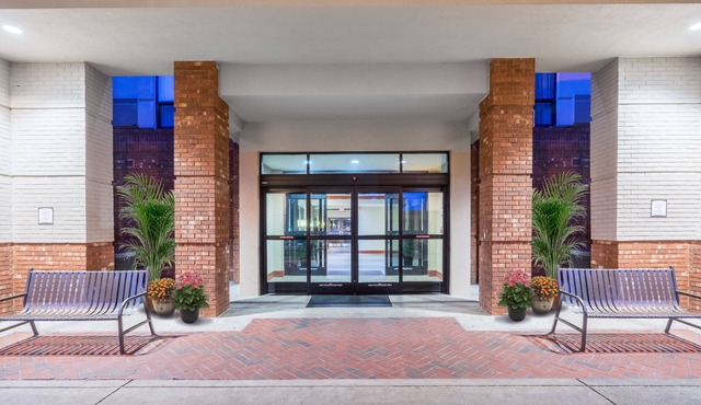 Staybridge Suites Memphis - Poplar Ave East by IHG