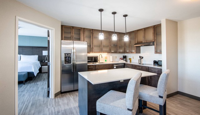 Staybridge Suites Scottsdale - Talking Stick by IHG