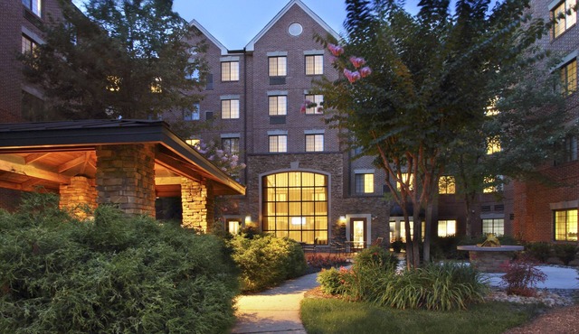 Staybridge Suites Tysons - McLean by IHG