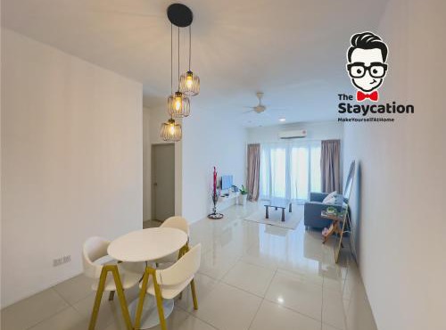 Staycation Homestay 44 Gem Suite