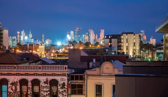 StayCentral - Brunswick Central Townhouse - Union St, Brunswick - 3 Bedrooms, 4 Beds, 2 Bathrooms, 1 secure undercover parking spot.