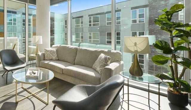 StaysByWalker 3BR - Spa/Gym/KingBed/Parking