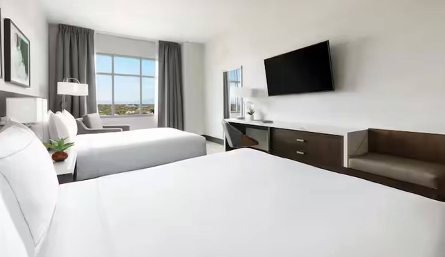 Std 2 Queens, DoubleTree Tucson, Restaurant & Pool, Near Convention Center