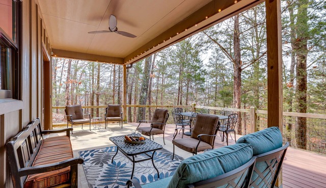 Ste Genevieve Home on 17 Acres, Near Wineries!