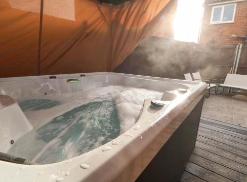 Steam and Stay Hoole