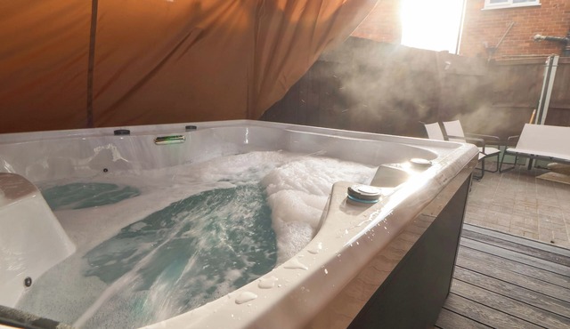 Steam and Stay @ Hoole