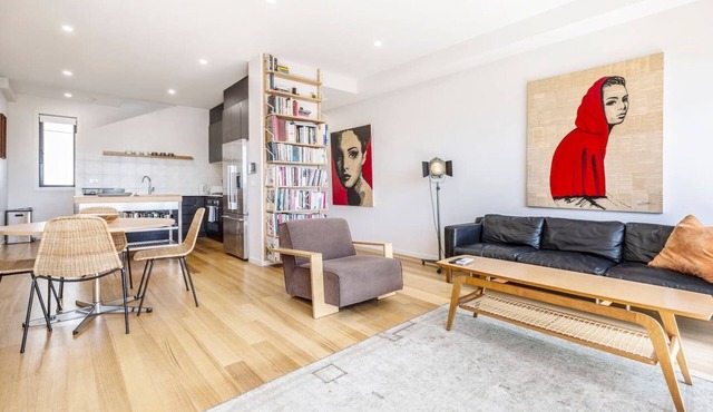 Steel Panorama Industrial Chic off High Street