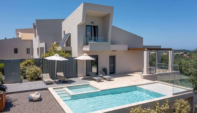 Stefania - Two Bedroom Villa, Sleeps 4