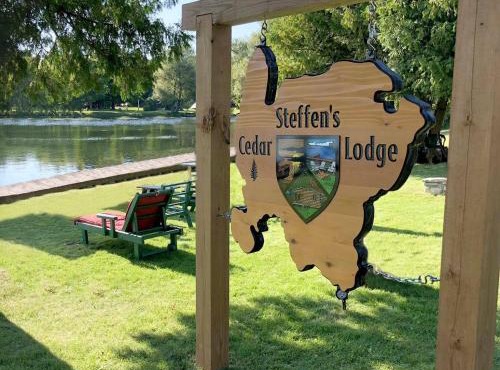Steffen's Cedar Lodge