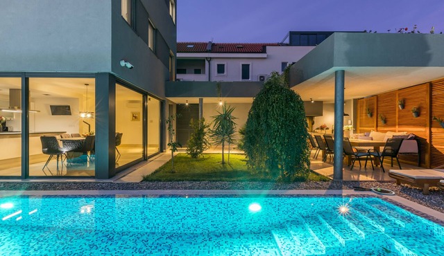 Stella Dalmatica - Luxury Villa with private pool and sea-view, near Split