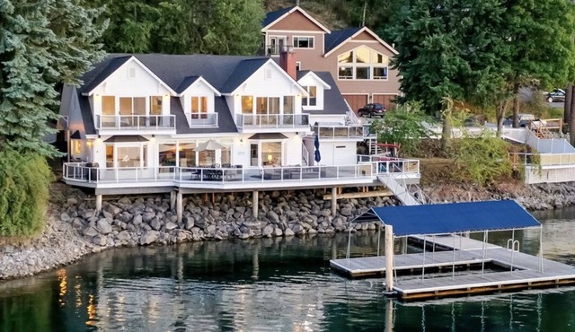 Stellamar on Hayden, Close-in Executive Waterfront