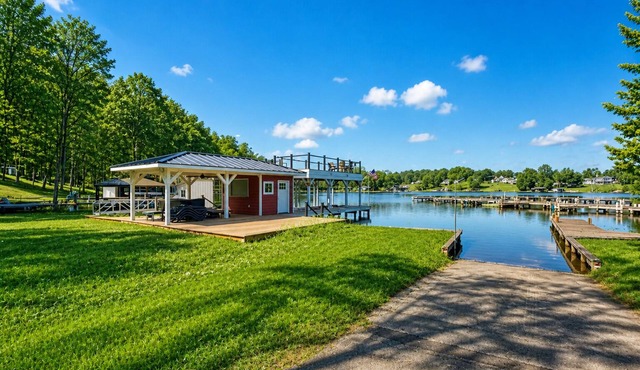Stellar lakefront oasis with kayaks, SUP, firepits, dock, & games - dog-friendly