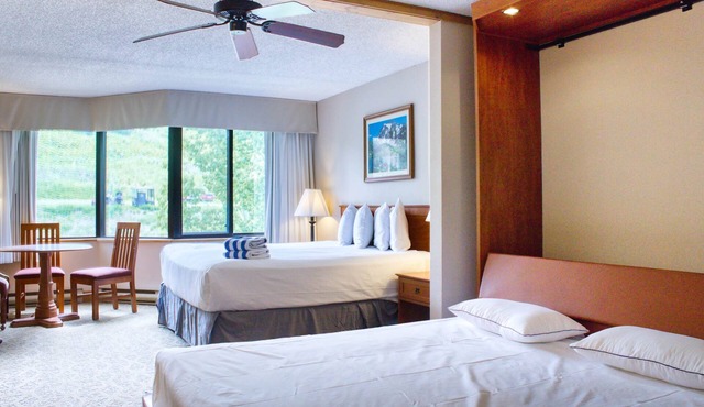 Stellar Location, Pool, Steam Room, Gym