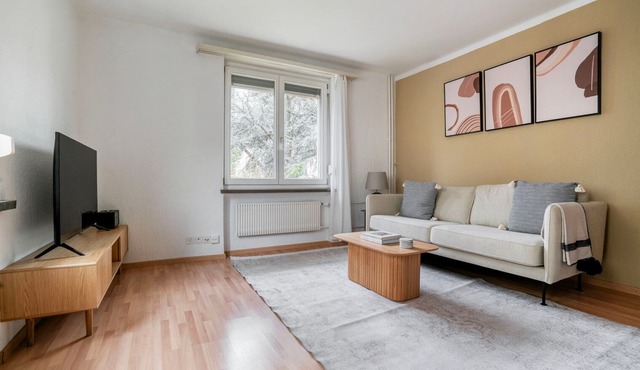 Stellar Wipkingen 3BR w/Common Garden, nr River, by Blueground