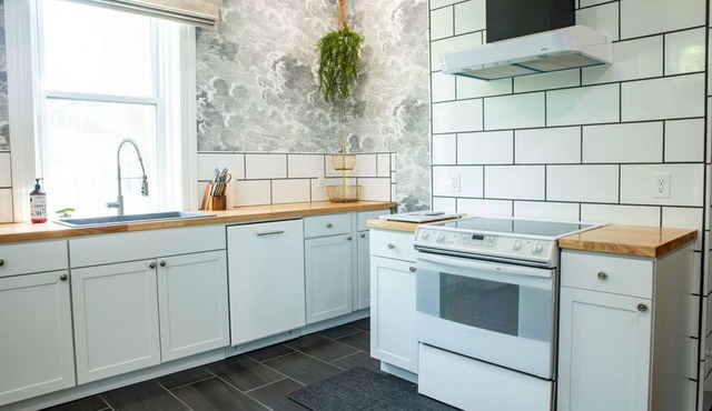 Step Back in Time at Cherry Manor- Downtown Historic Maysville