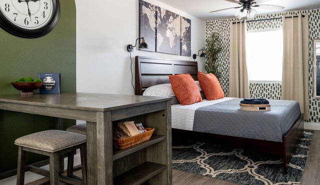 Step Free Entrance- Wolfe Cottage at Wrenwood Ranch