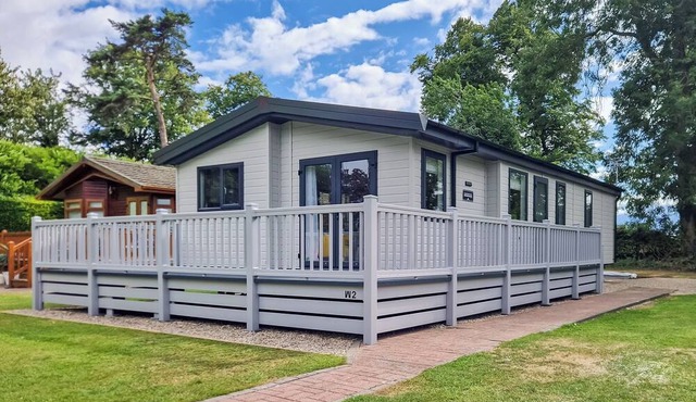 Step into Atlas Oakwood Lodge and experience a new level of luxury.