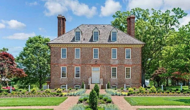 Step into Colonial Charm at The Historic Powhatan Resort in Williamsburg - 2 Bd.