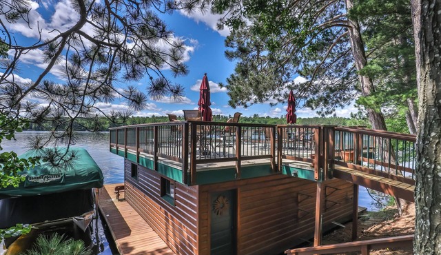 Stepaway Vacation Rentals-Adlersee Lakehouse on lovely Eagle Lake