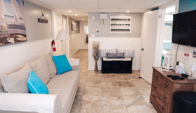 🏖️Steps 2 the BEACH Cute &Cozy Retreat Oceanside w/Marsh Views only w/A/C &1 PRK☀️