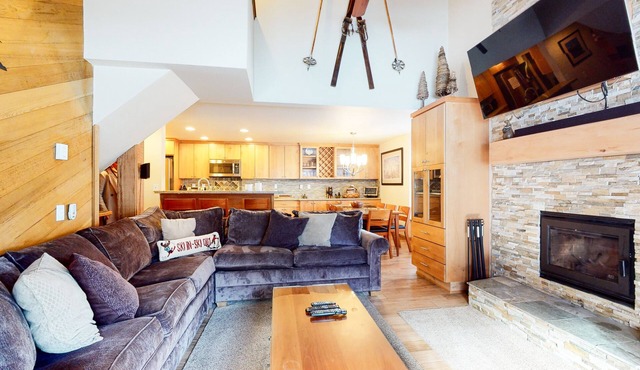 Steps from Canyon Lodge! Deluxe & Remodeled, 1 Car Underground Parking